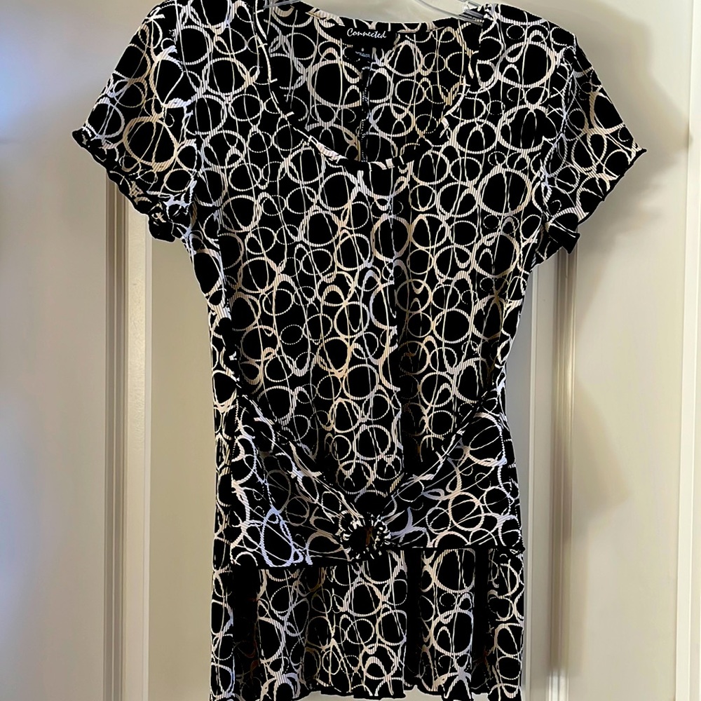 Ladies Connected Sz 8 Black&White Blouse